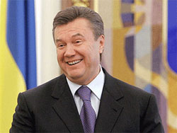 Янукович задекларував, як зростає його добробут