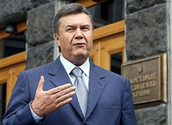 Януковичу подобається каламутний закон про вибори 