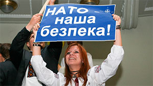 Кількість прихильників вступу України в НАТО вже 43%