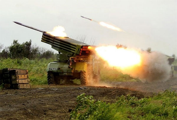 Російська артилерія обстріляла цивільні об’єкти