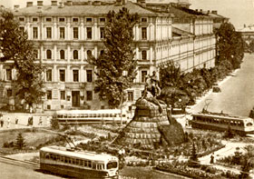 Площа Богдана Хмельницького (Софіївський майдан)