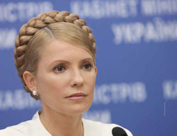 Тимошенко хворіє. Фракція БЮТ визначатиметься завтра Тимошенко хворіє. Фракція БЮТ визначатиметься завтра