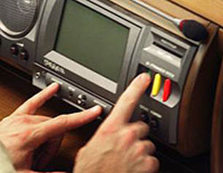 Парламент заборонив банкам односторонню зміну договірних умов Парламент заборонив банкам односторонню зміну договірних умов