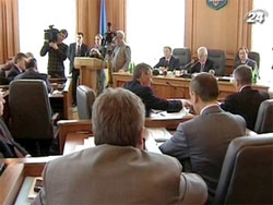 Опозиція пропонує провести спільне засідання парламенту і уряду Опозиція пропонує провести спільне засідання парламенту і уряду