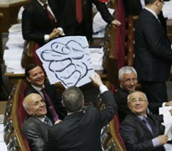 Пенсійна “реформа” від Азарова-Тігіпка зруйнує провладну більшість? Пенсійна “реформа” від Азарова-Тігіпка зруйнує провладну більшість?