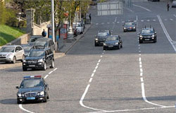 Україна для людей. Піар на марнотратстві Україна для людей. Піар на марнотратстві