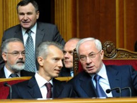 У Кабміні вже звинуватили Хорошковського в юридичній некомпетентності У Кабміні вже звинуватили Хорошковського в юридичній некомпетентності