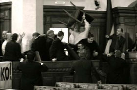 Розблокування парламенту. Типова “інтелектуальна” версія регіоналів