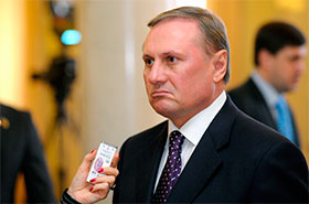 Питання Тимошенко. Регіоналів поки не задовольняє жоден законопроект Питання Тимошенко. Регіоналів поки не задовольняє жоден законопроект