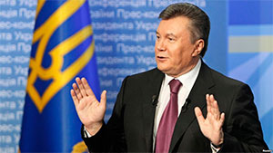 Янукович каже, що до зачистки студентського Євромайдану причетні троє посадовців Янукович каже, що до зачистки студентського Євромайдану причетні троє посадовців