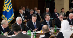 Що запропонував Янукович на круглому столі Що запропонував Янукович на круглому столі