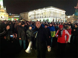 Нардеп Парубій вважає, що після свят влада спробує зачистити Євромайдан Нардеп Парубій вважає, що після свят влада спробує зачистити Євромайдан