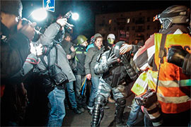 Прокуратура розслідує перевищення влади спецназом МВС, а міліція - хуліганство Прокуратура розслідує перевищення влади спецназом МВС, а міліція - хуліганство