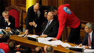 ПР вперто проштовхує свій варіант внесення змін у Конституцію ПР вперто проштовхує свій варіант внесення змін у Конституцію