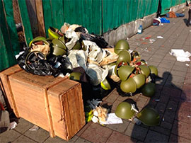 Підрозділи МВС поспіхом покидають вулицю Грушевського Підрозділи МВС поспіхом покидають вулицю Грушевського