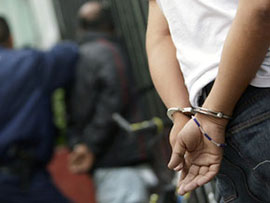 МВС здійснила слідчі дії у підозрюваних у хабарництві і казнокрадстві МВС здійснила слідчі дії у підозрюваних у хабарництві і казнокрадстві